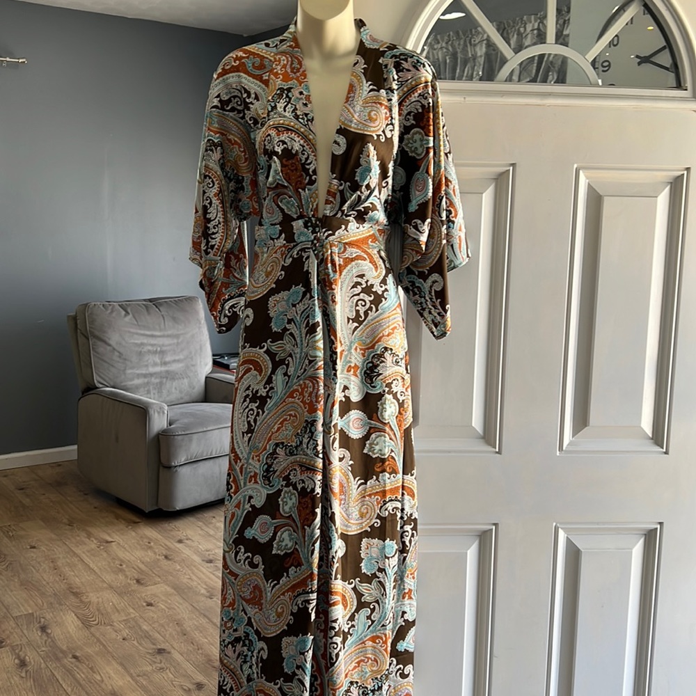 Aakaa Kimono Maxi dress
